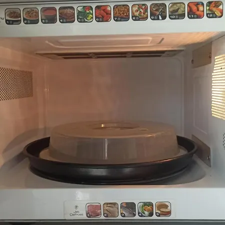 House, Garden&bbq 3km From The / Jolie Maison, Jardin Et Bbq à 3 Km De La *